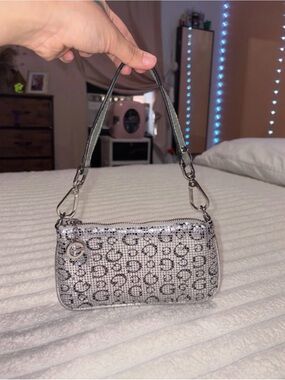 Vintage Y2K Deadstock 00’s Guess Sequin Handbag